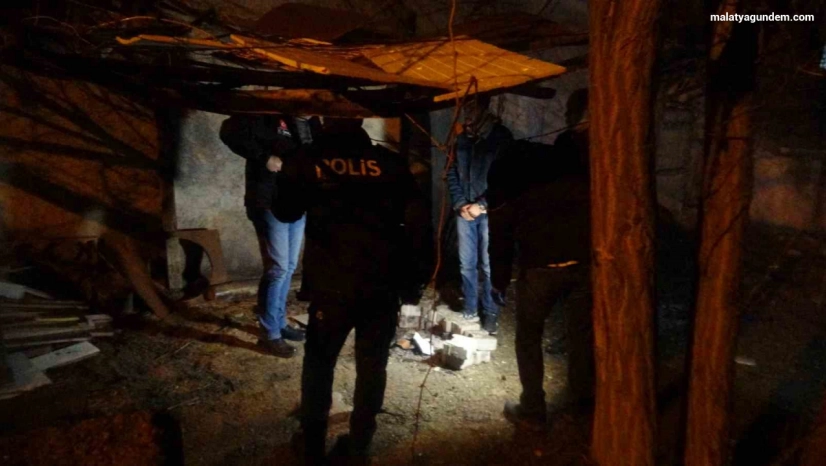 Zehirlenme şüphesiyle hastaneye kaldırılan şahıs hayatını kaybetti