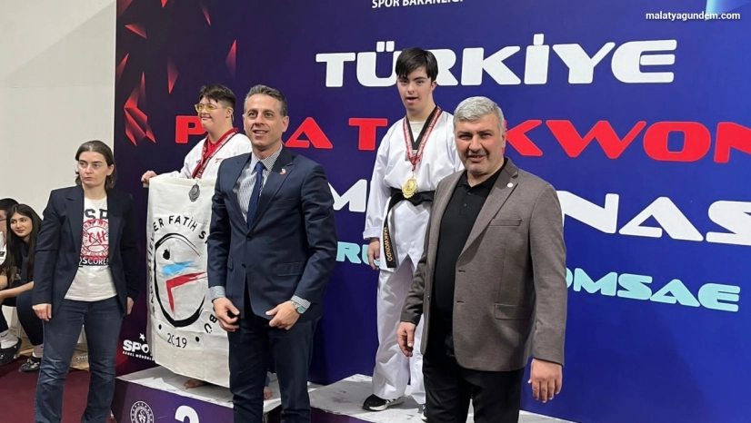 Malatya'nın özel sporcularından Para Pumse Tekvando Türkiye Şampiyonası'nda derece
