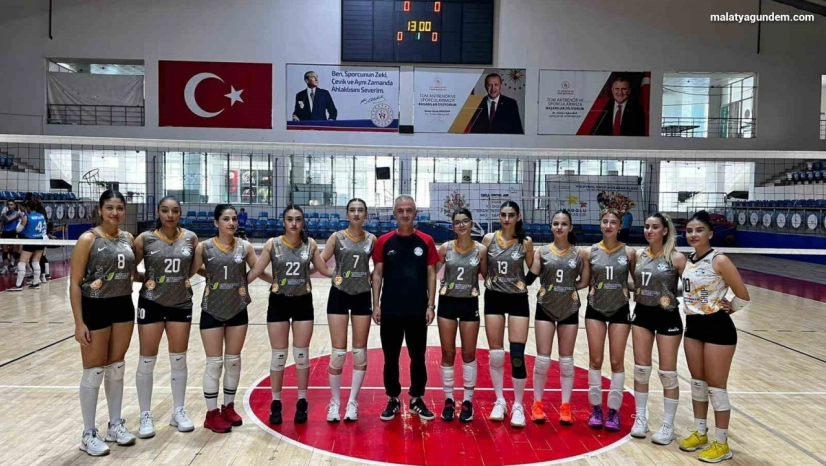 Malatya Voleybol deplasmanda, Nicer Hotel Voleybol evinde galip geldi