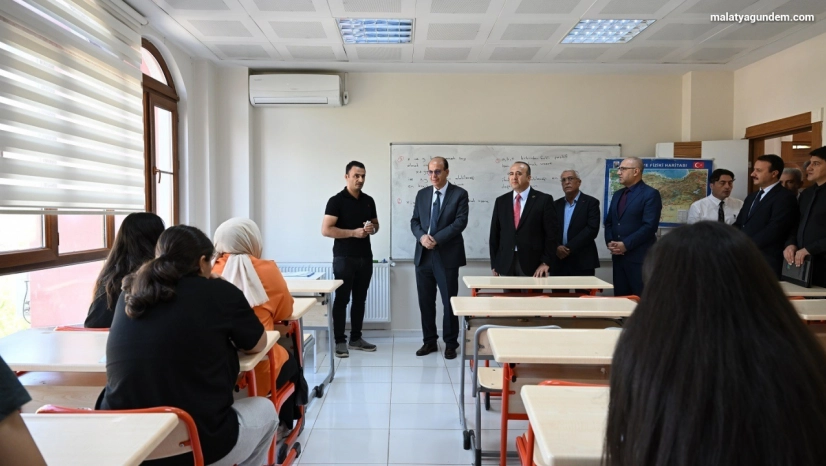 YKS'de dereceye giren öğrencilere 10 bin TL'ye kadar destek