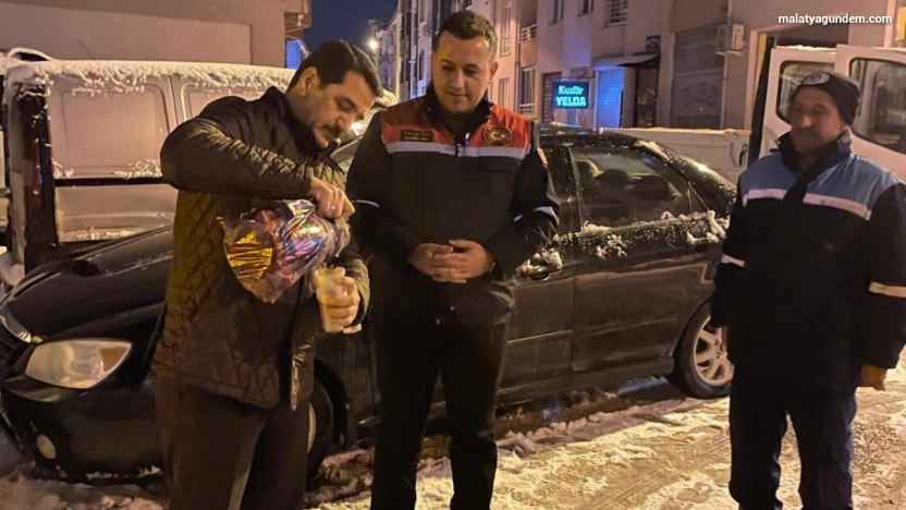 Battalgazi Belediye Başkanı Taşkın gece gündüz sahada