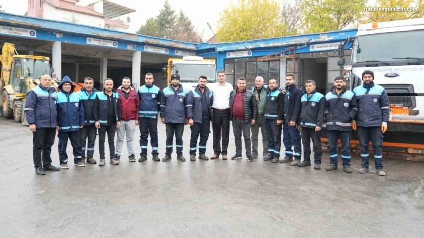 Battalgazi Belediyesi karla mücadele için teyakkuza geçti