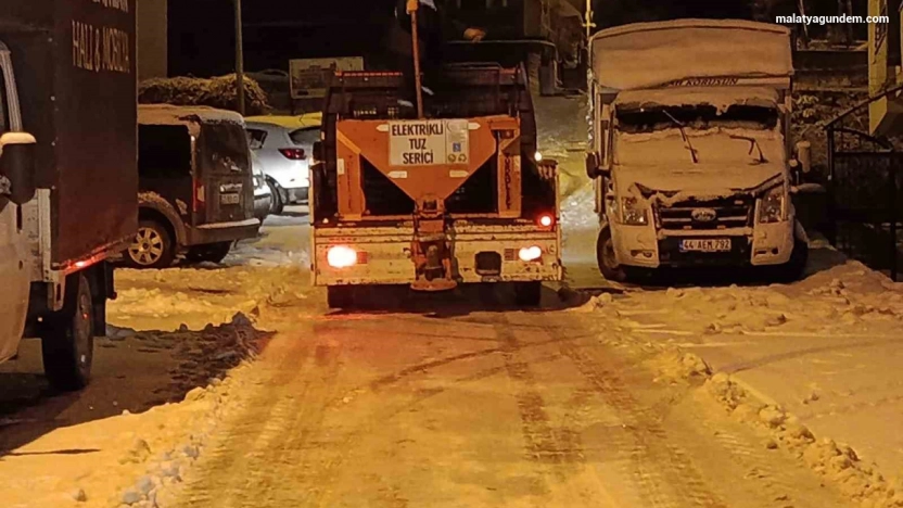 Battalgazi'de gece boyu kar mesaisi