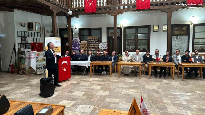 Fethi Gemuhluoğlu memleketi Arapgir'de anıldı