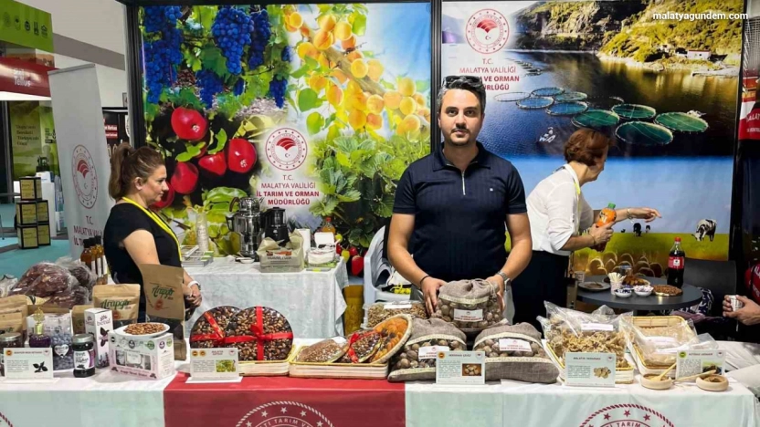 Hekimhan cevizi ve alıç sirkesi, uluslararası fuarda göz kamaştırdı
