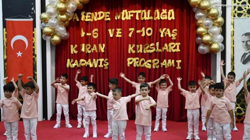 Kur'an kurslarının yıl sonu kapanış programı yoğun ilgi gördü