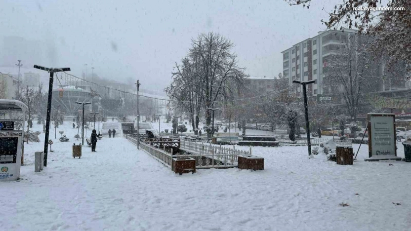 Eğitimde kar tatili bir gün daha uzatıldı