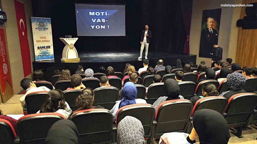 Malatya'da öğrencilere kaygı ve motivasyon semineri