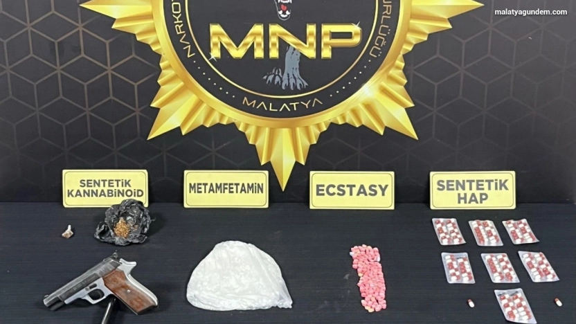 Uyuşturucu operasyonunda 4 gözaltı