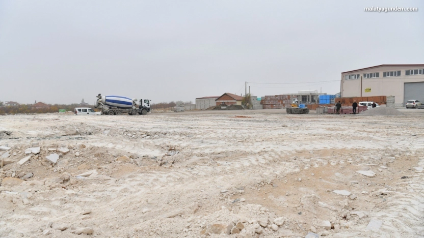 Yeşiltepe'de hafriyat alanı temizlendi, mahalle nefes aldı!