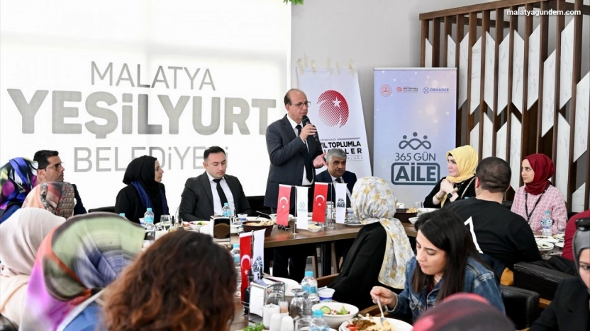 Yeşilyurt Belediyesi'nin ev sahipliği yaptığı 'Aile Mentörlüğü' eğitim programı tamamlandı