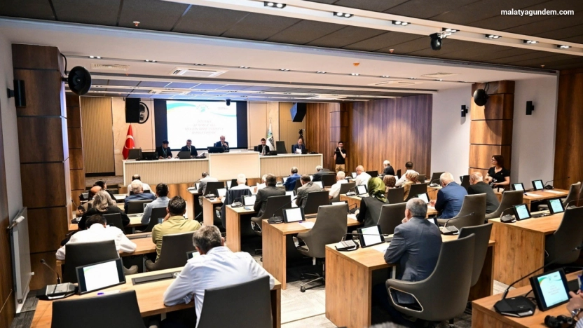 Yeşilyurt'ta elektrik aboneliği ve imar konusunda yeni kararlar alındı