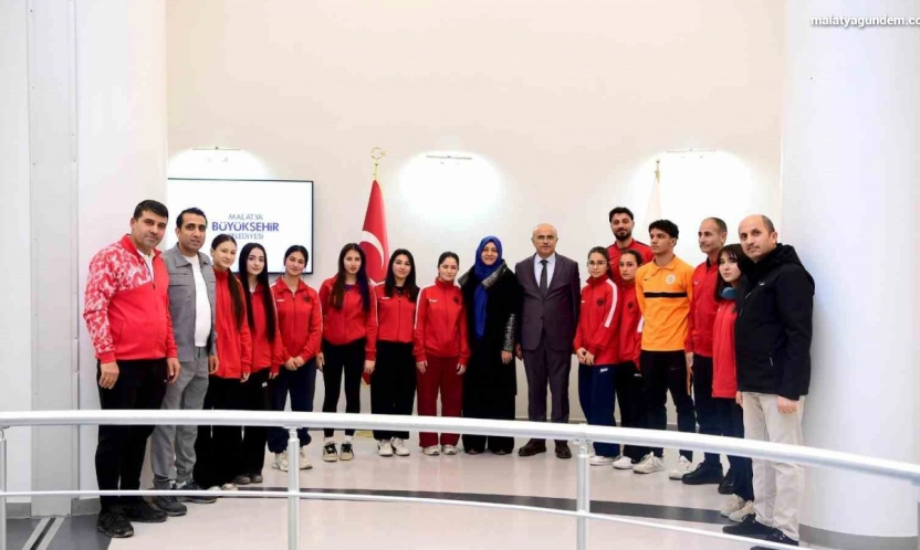 Başkan Er: 'Malatya'nın her yerinde spor tesisi olacak'