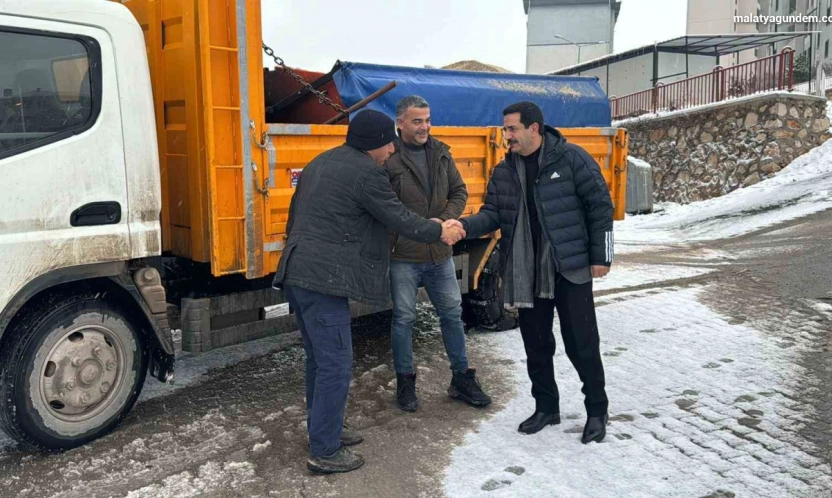 Başkan Taşkın, karla mücadele çalışmalarını sahada inceledi