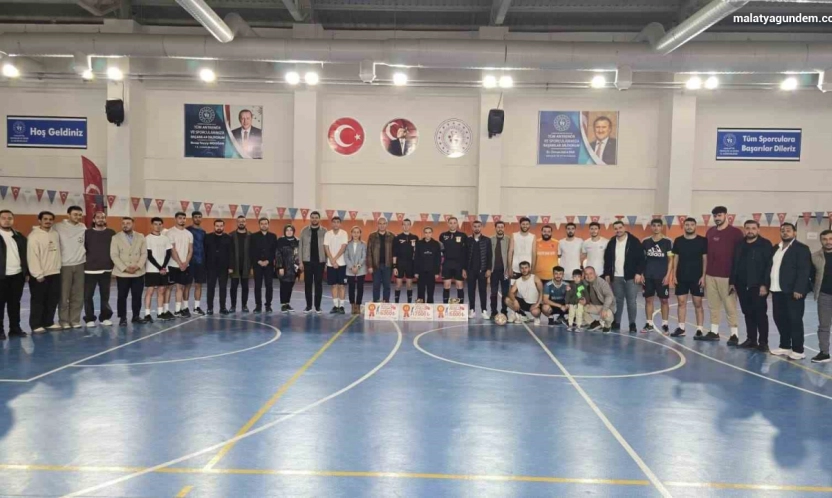 Battalgazi'de 22 takımın mücadele ettiği turnuva tamamlandı