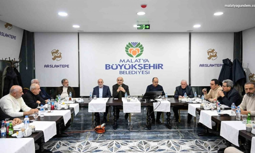 İş insanlarıyla bir araya gelen Başkan Er: 'Malatya'nın geleceğini inşa ediyoruz'