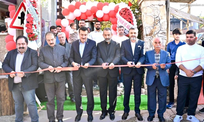 Karadayı Kafe ve Oyun Salonu Yeşilyurt'ta Hizmete Açıldı