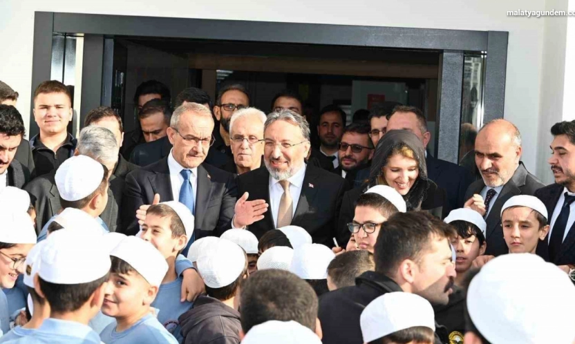 Kubbetü's-Sahra Camii Malatya'da ibadete açıldı