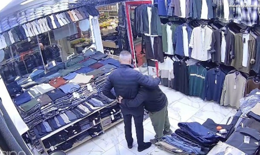 Malatya'da down sendromlu genç ile esnafın diyaloğu yürekleri ısıttı