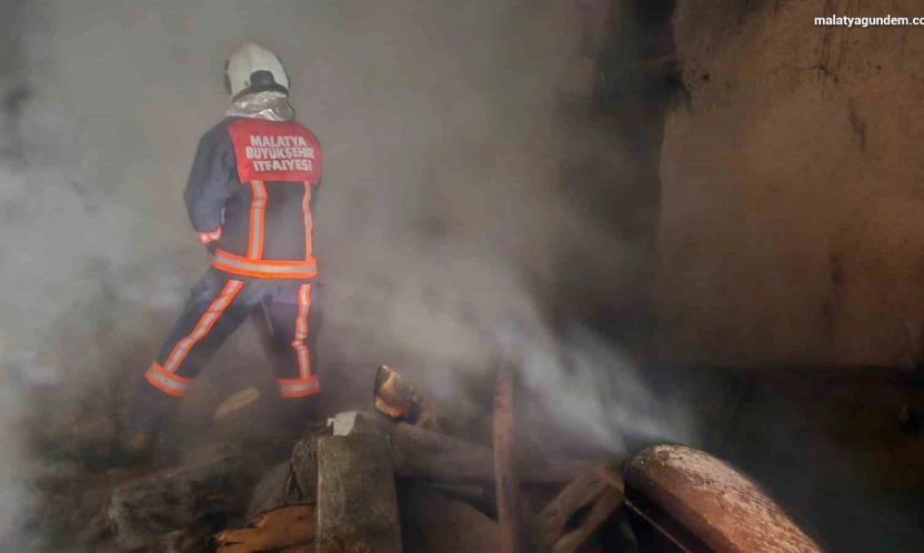 Malatya'da ev yangını