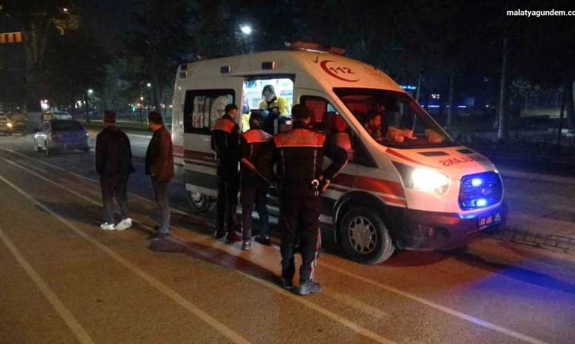 Parkta silahlı saldırıya uğrayan genç yaralandı