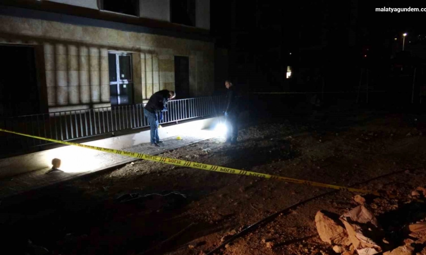 Malatya'da şantiyede silahla vurulan işçi hastaneye kaldırıldı