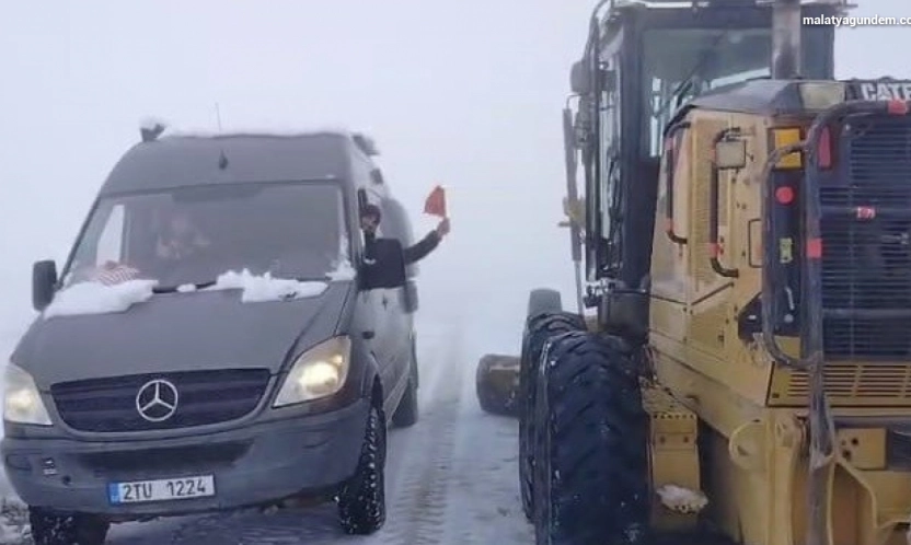 Malatya'da yağış sonrası mahsur kalan 4 turist kurtarıldı