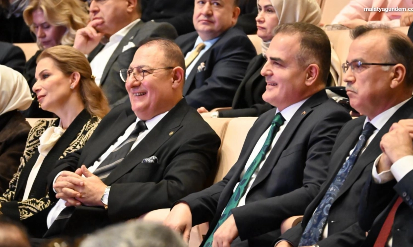 Malatya Eğitim Vakfı'nın 40'ıncı yılında  geleceğe güven mesajı