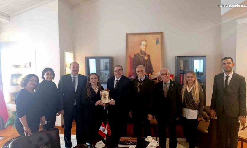Peru ile Türkiye arasında sağlık turizmi, tarım ve ticaret alanlarında iş birliği görüşmesi
