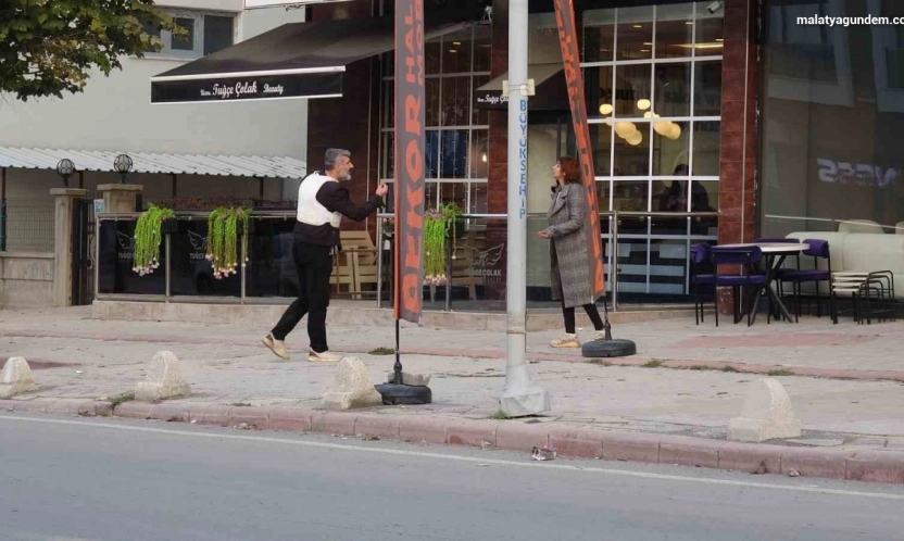 Tabancayla intihar girişiminde bulunan kadını polis son anda engelledi